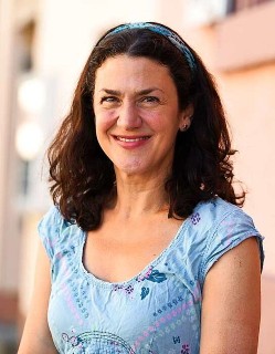 Nicole Djandji-Stahl Nicole Djandji-Stahl