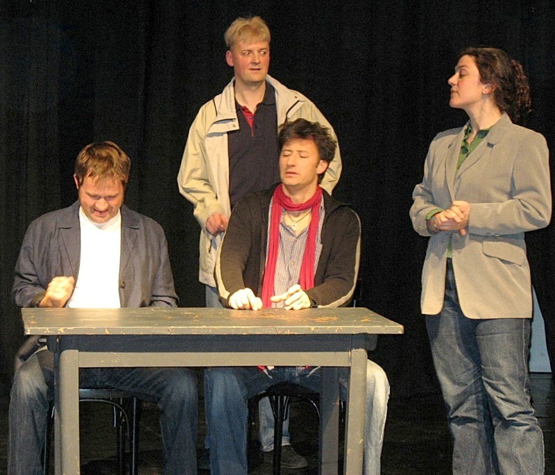 Impro-Krimi Wird der Kommissar den Mordfall lösen?