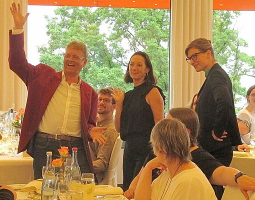 Bild Mord auf der Klinik-Feier